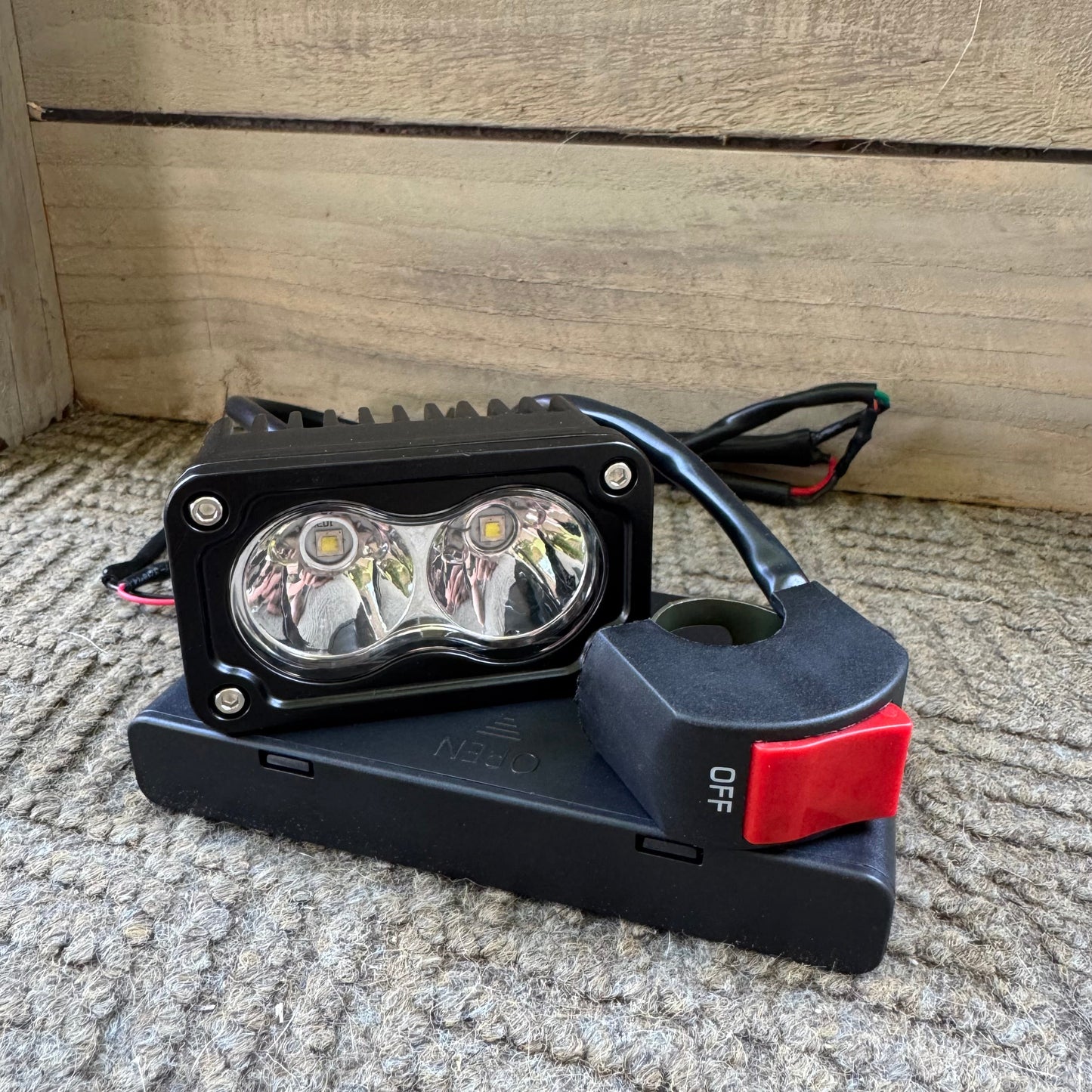 Battery Powered Baja Light