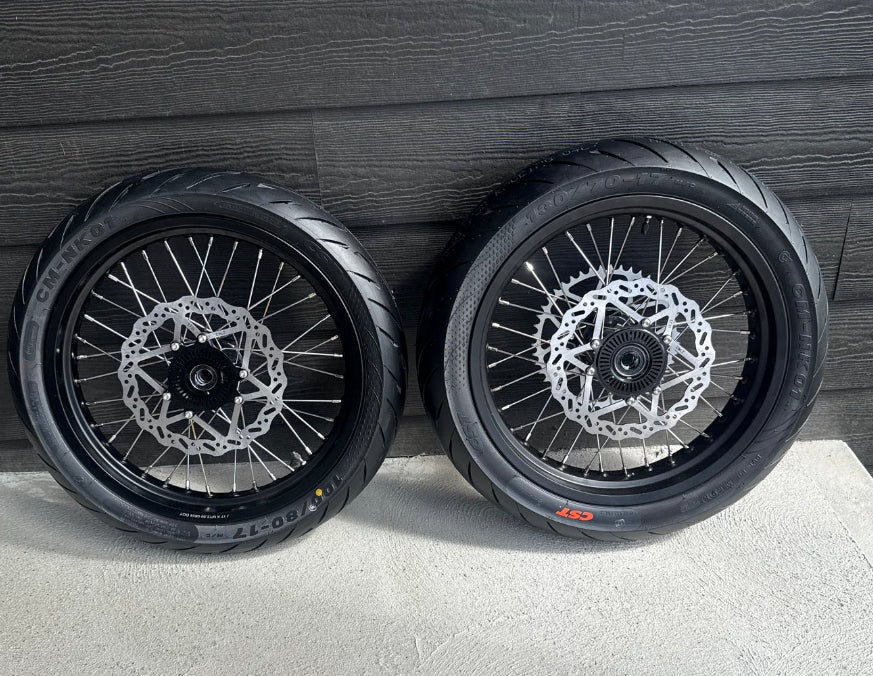 Ultra bee super motos